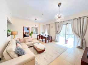 Huge 1 BDR Apartment on JBR Beach Beach Towels Provided